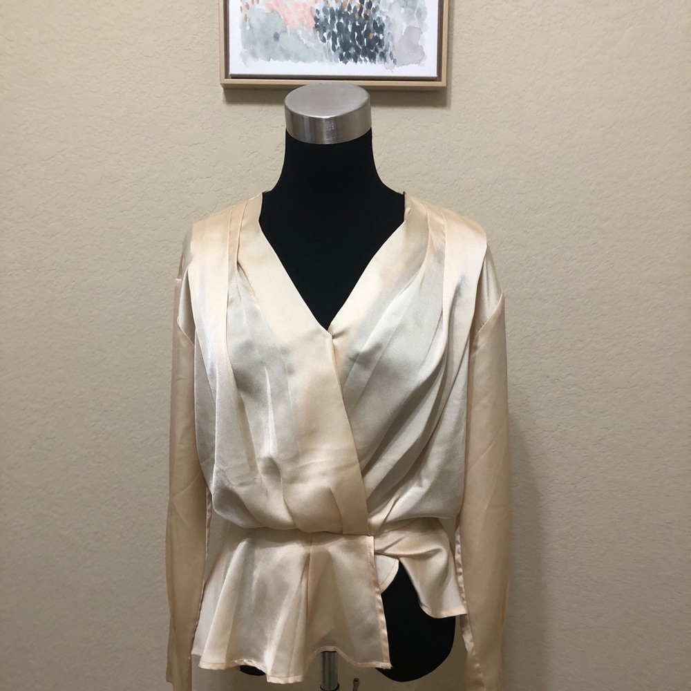 Long sleeve casual top